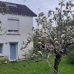 Volta Garden Proche Du Tram Privatunterkunft Tours